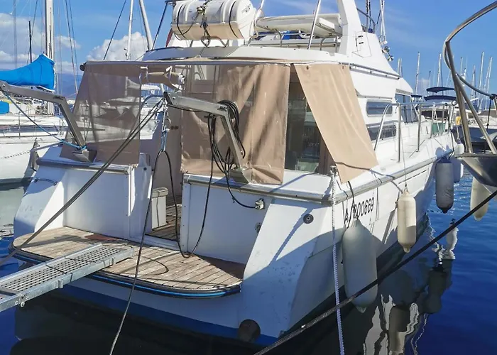 Flottant * Ajaccio (Corsica)